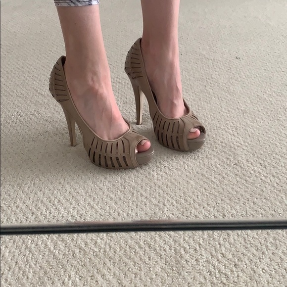 BCBG Generation Heels - Picture 7 of 8